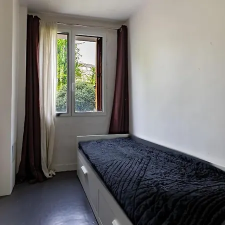 Spacieux Avec Parking Prive * Paris