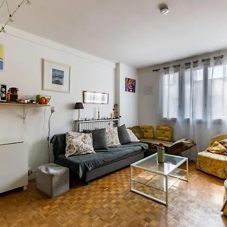 Spacieux Avec Parking Prive Apartment