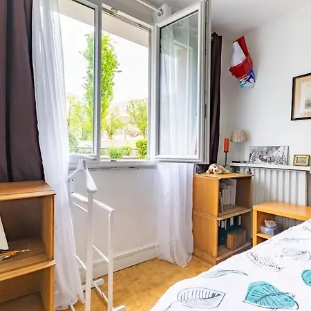 Apartment Spacieux Avec Parking Prive Paris