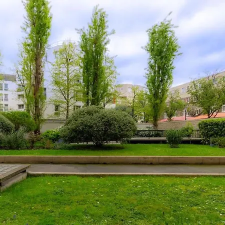 Apartment Spacieux Avec Parking Prive Paris